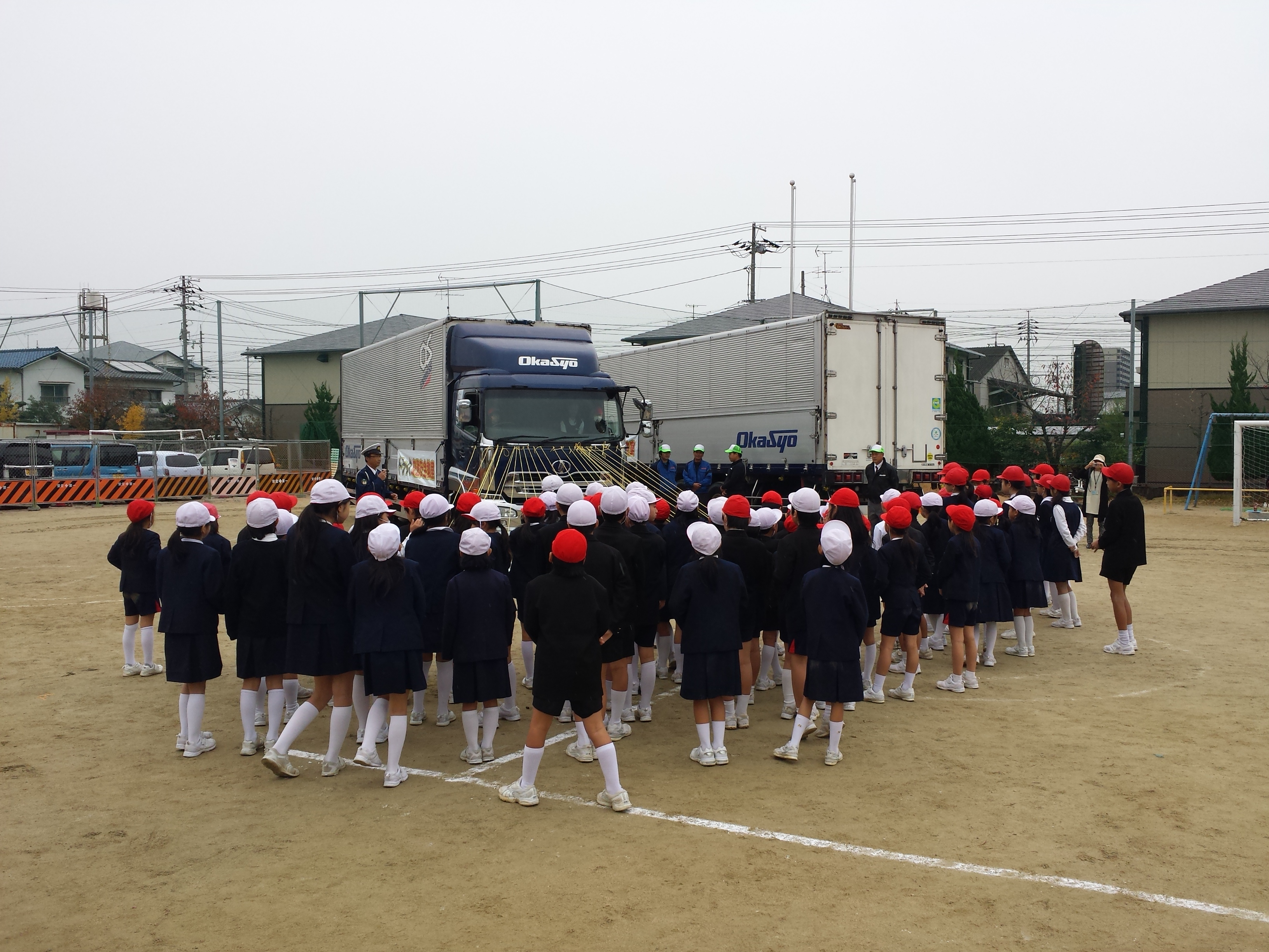 岡山市立南輝小学校で交通安全教室を開催いたしました。