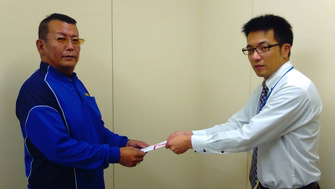 小田孝ドライバーは、　埼玉営業所の井上尚信ドライバーを紹介しました。