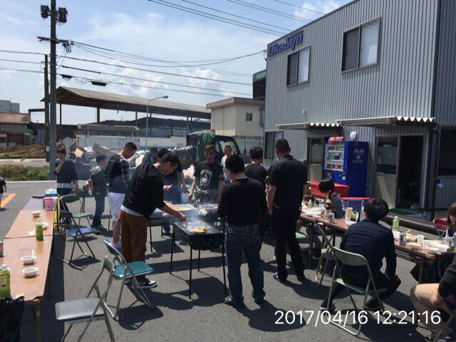 岡山勝央営業所にて、バーベキュー大会を開催致しました。