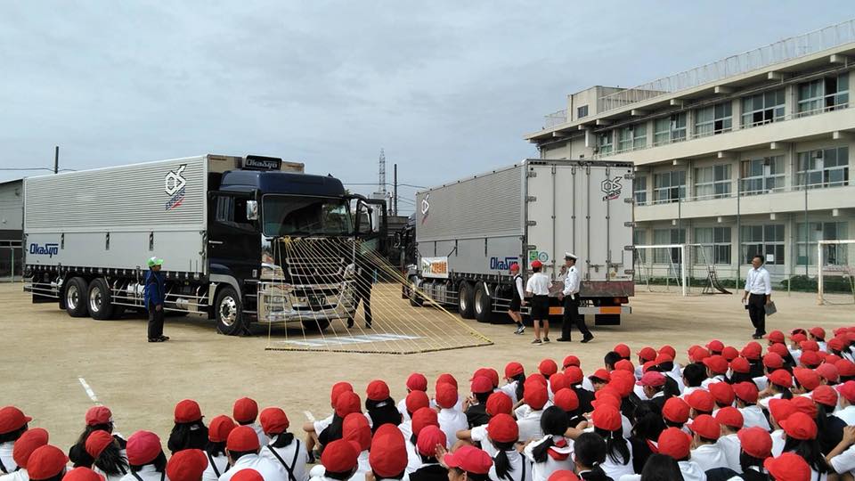 10月5日岡山市中区操南小学校にて交通安全教室開催