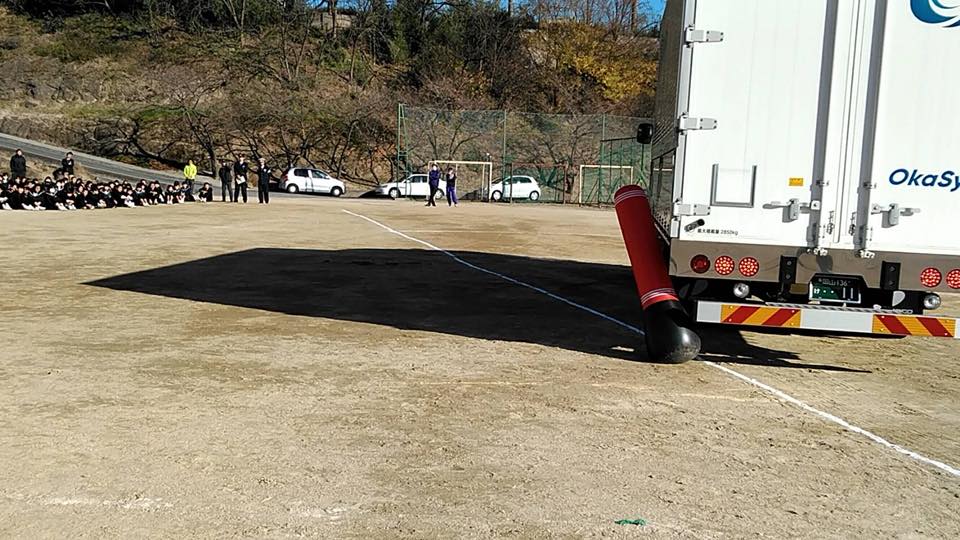 2017年12月5日岡山県倉敷市琴浦中学校で初めての交通安全教室を開催