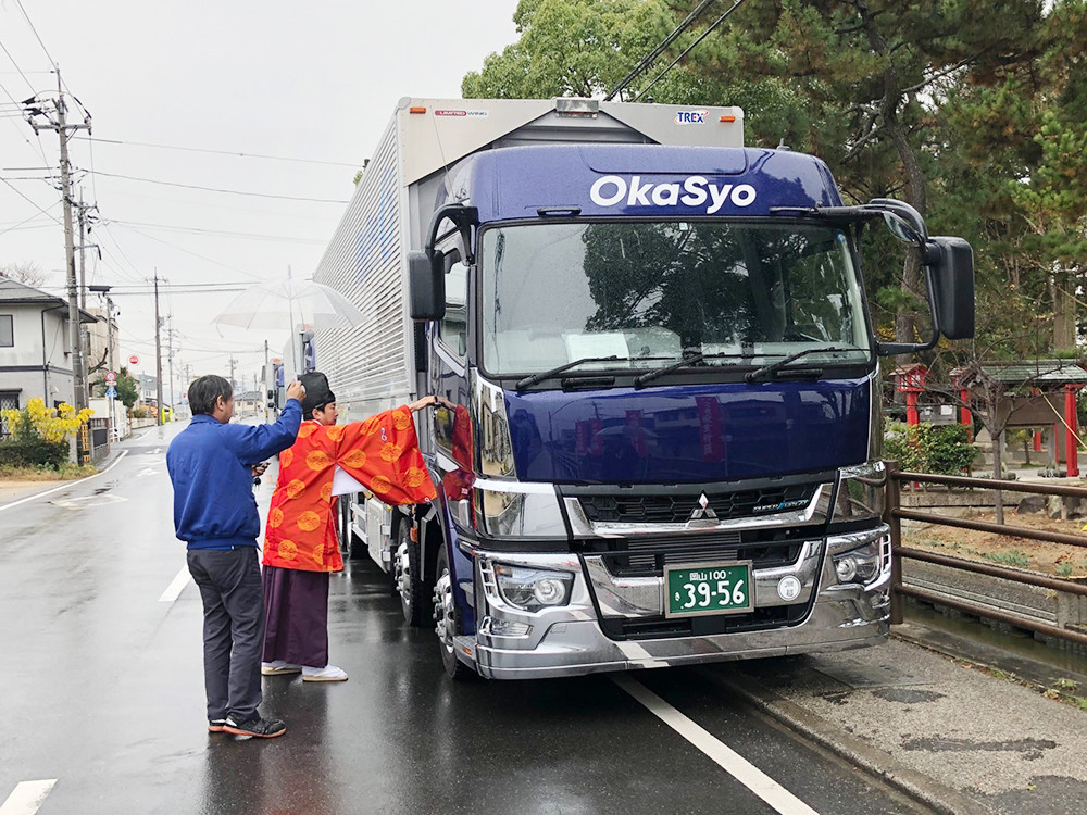 12月6日大型トラック納車